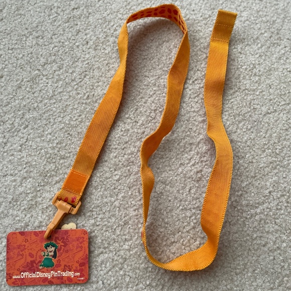 Disney Lilo & Stitch 2004 Official Lanyard Pin Holder Hibiscus Flower Charm - Picture 6 of 8